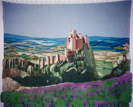  - Castillo Monasterio de Loarre ( Huesca ) Siglo XI 
              Tapiz de lino, algodón y lana
              220 x 240 cms. - 